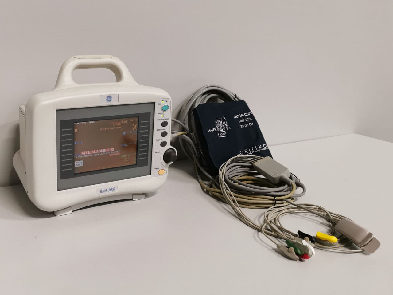 Continuous Patient Monitoring — GE Healthcare Dash 2000 Multiparameter Monitor