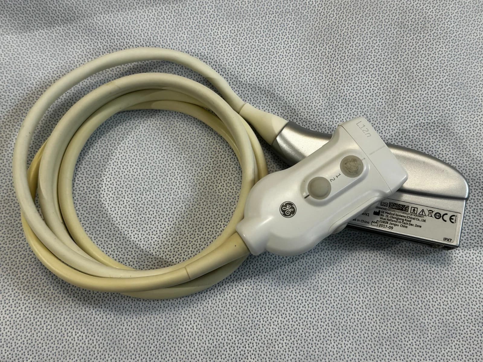 GE L12N-RS Linear Array Ultrasound Probe for LOGIQ P9, P7 & Venue Systems