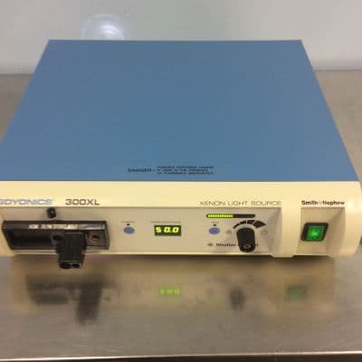 Dyonics 300XL Xenon Light Source for Endoscopy thumbnail 2