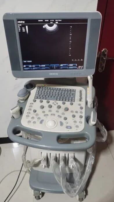 Mindray DC-N6 Ultrasound Machine image 1