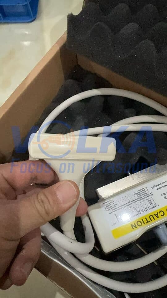 Hitachi EUP-O53T Intraoperative Ultrasound Transducer thumbnail 2