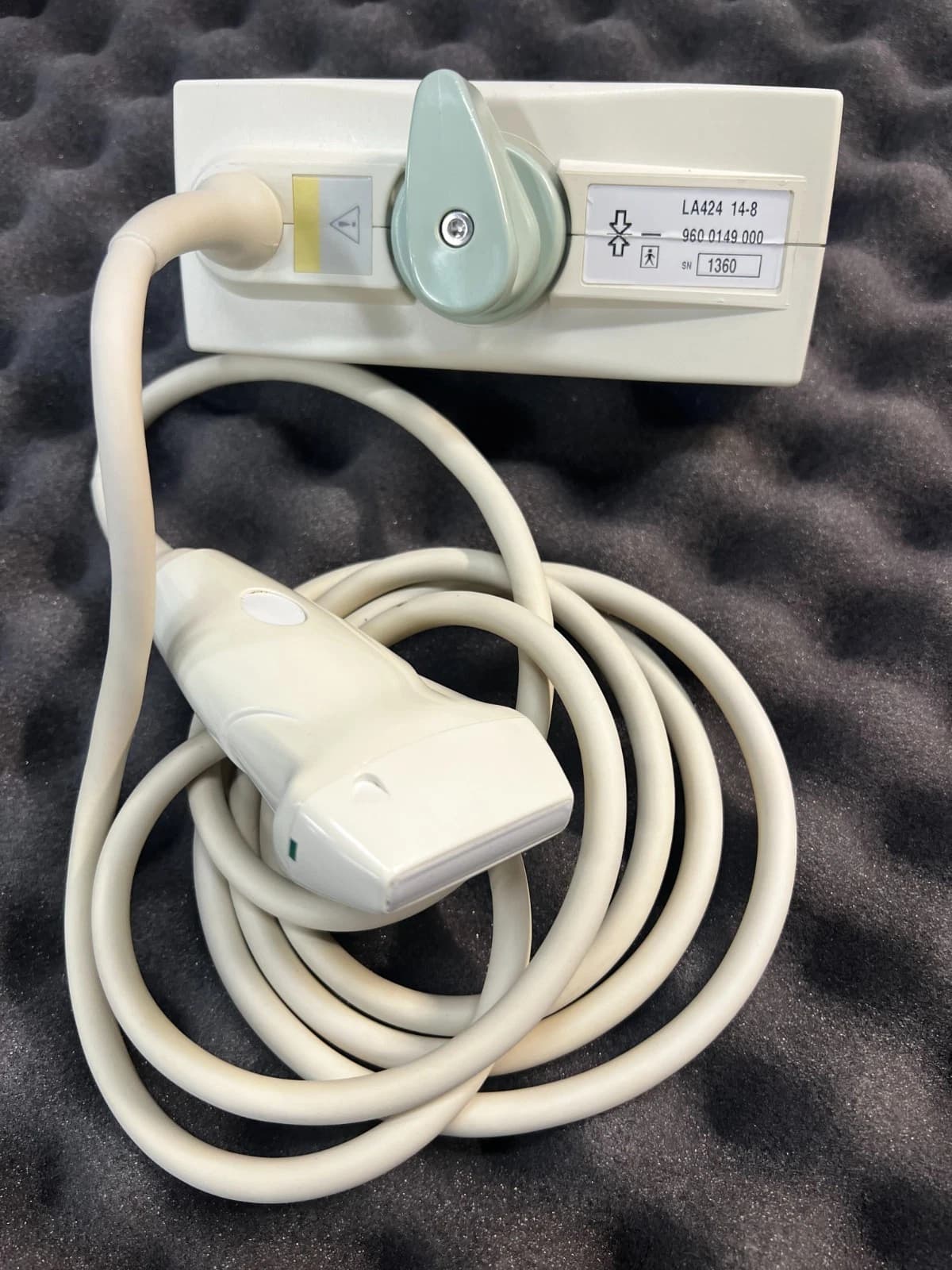 Esaote LA424 Linear Array Probe for Vascular & Small Parts Imaging image 1