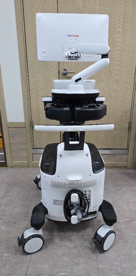 Samsung HERA W10 OB/GYN Ultrasound System thumbnail 3