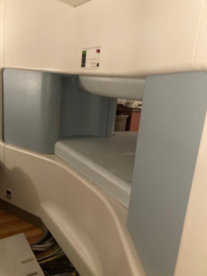 Open-Bore Diagnostic Imaging with the Hitachi Altaire .7T MRI Scanner thumbnail 11
