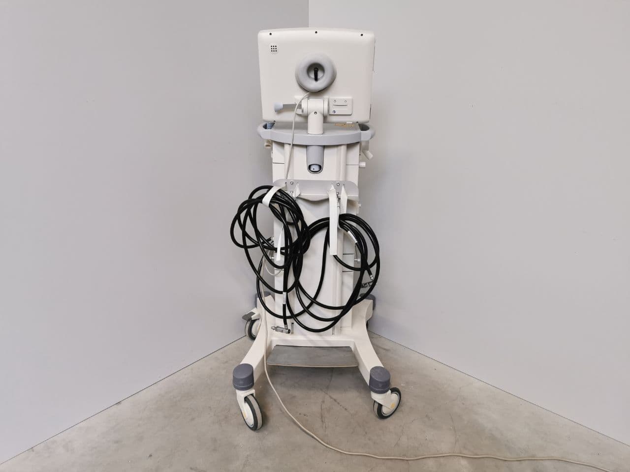 Maquet Servo-i Critical Care Ventilator System thumbnail 5