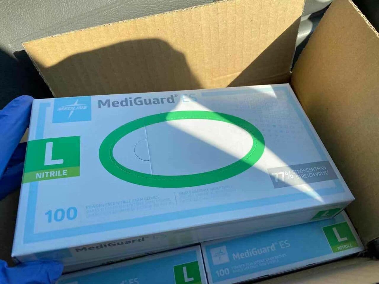Sensitive Nitrile Exam Gloves for Clinical Use — Medline MediGuard ES
