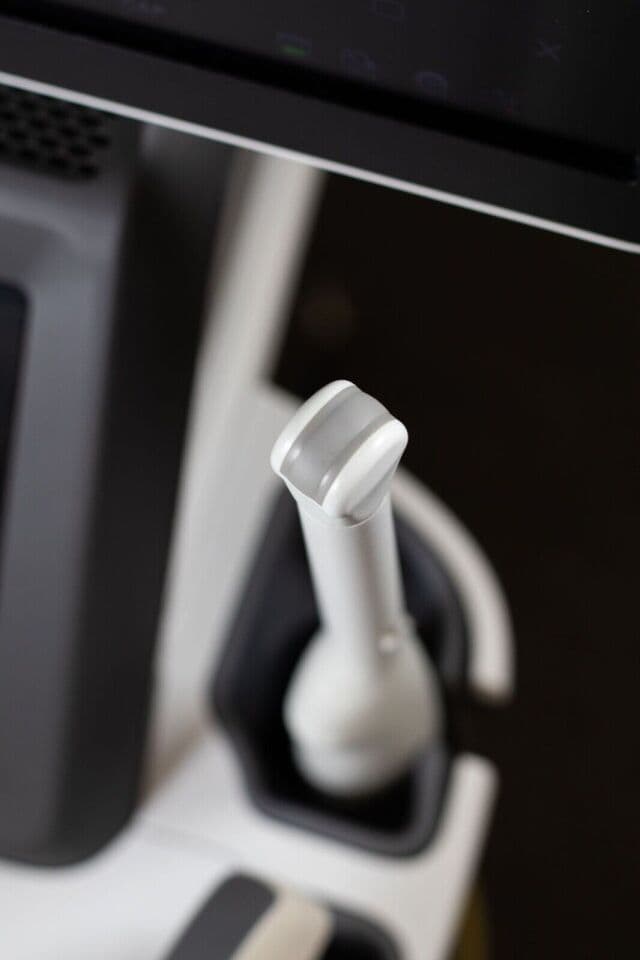 Samsung HS60 Ultrasound System for OB/GYN & Vascular Imaging thumbnail 7