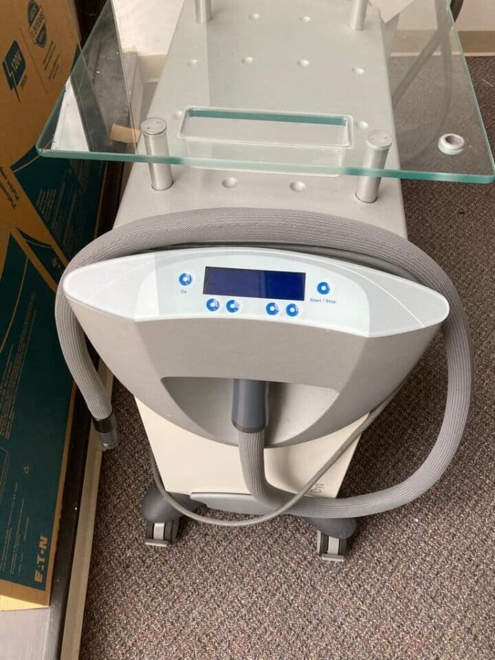 Zimmer Cryo 6 Chiller for Efficient Pain Treatment and Skin Cooling