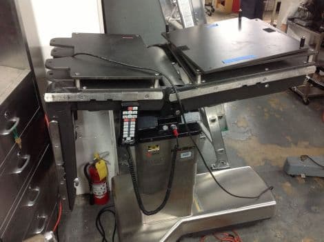 AMSCO 3080RC C-Arm Surgical Table