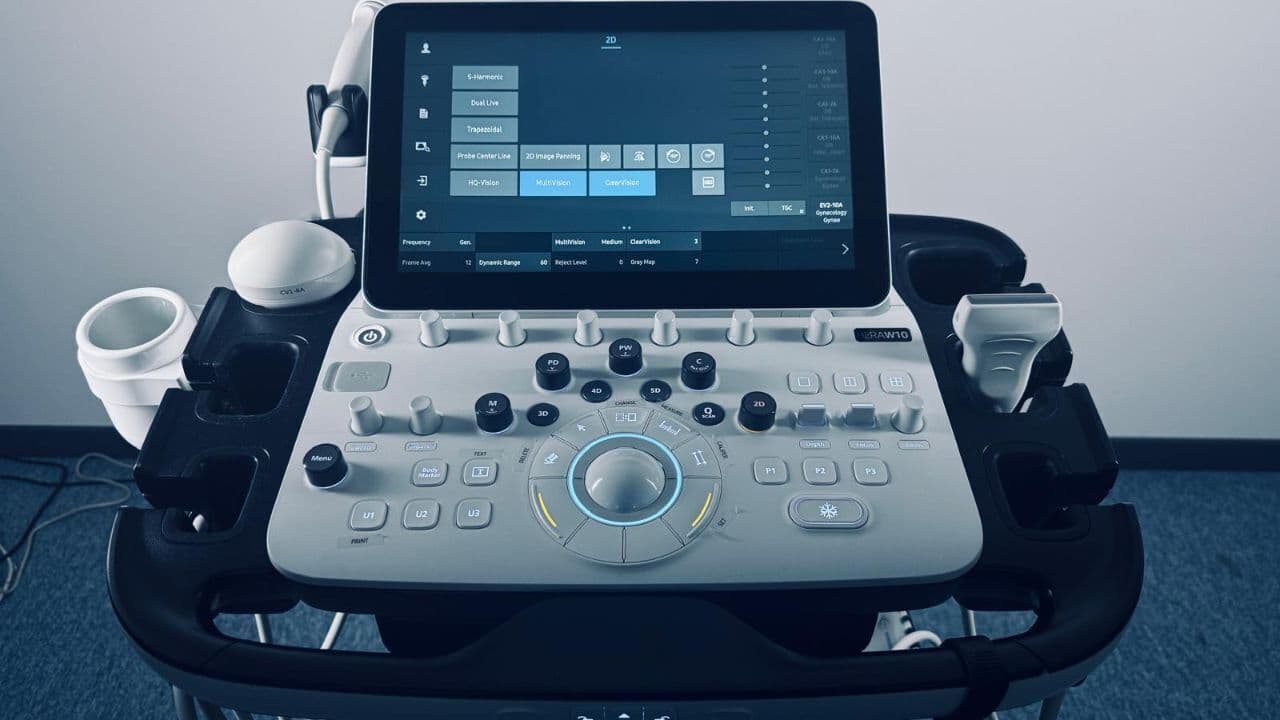 For Sale SAMSUNG HERA W10 2022 with 3 probes included ex demo OB / GYN Ultrasound thumbnail 8