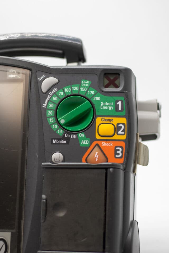 Philips HeartStart MRX Patient Monitor with Defibrillator thumbnail 2