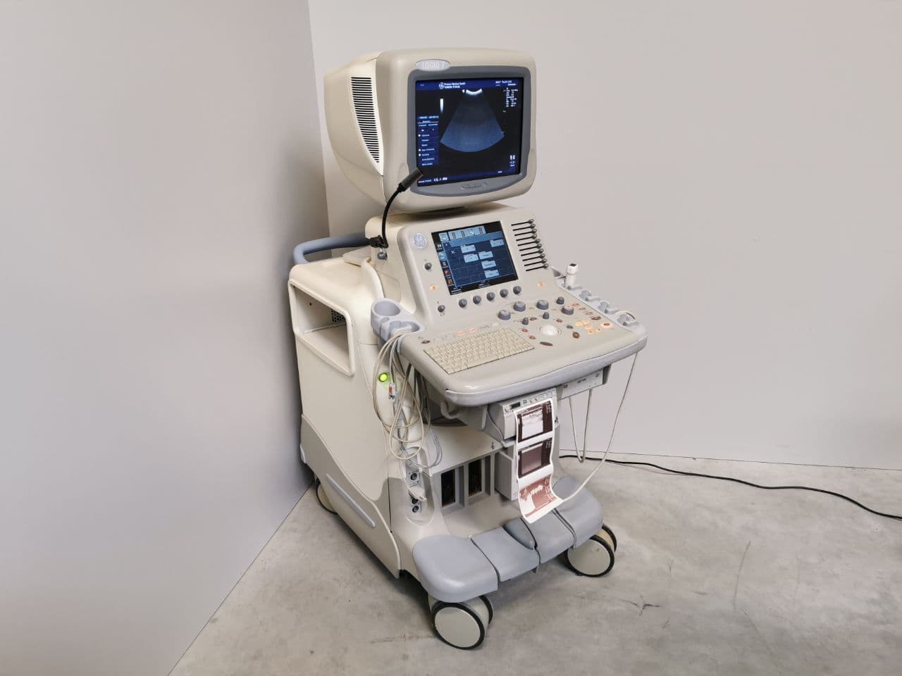GE Yokogawa LOGIQ 7 — Diagnostic Ultrasound System