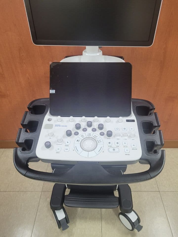 Samsung V7 OB/GYN and Vascular Ultrasound System thumbnail 5
