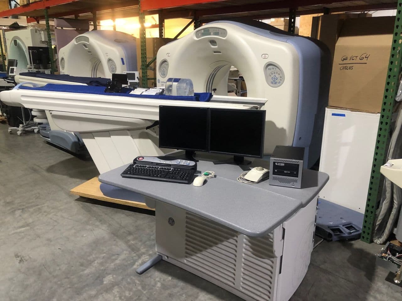 GE Lightspeed VCT 64-Slice CT Scanner System thumbnail 2