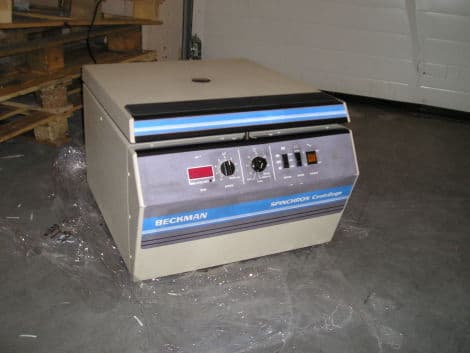 Beckman Spinchron Clinical Centrifuge thumbnail 3