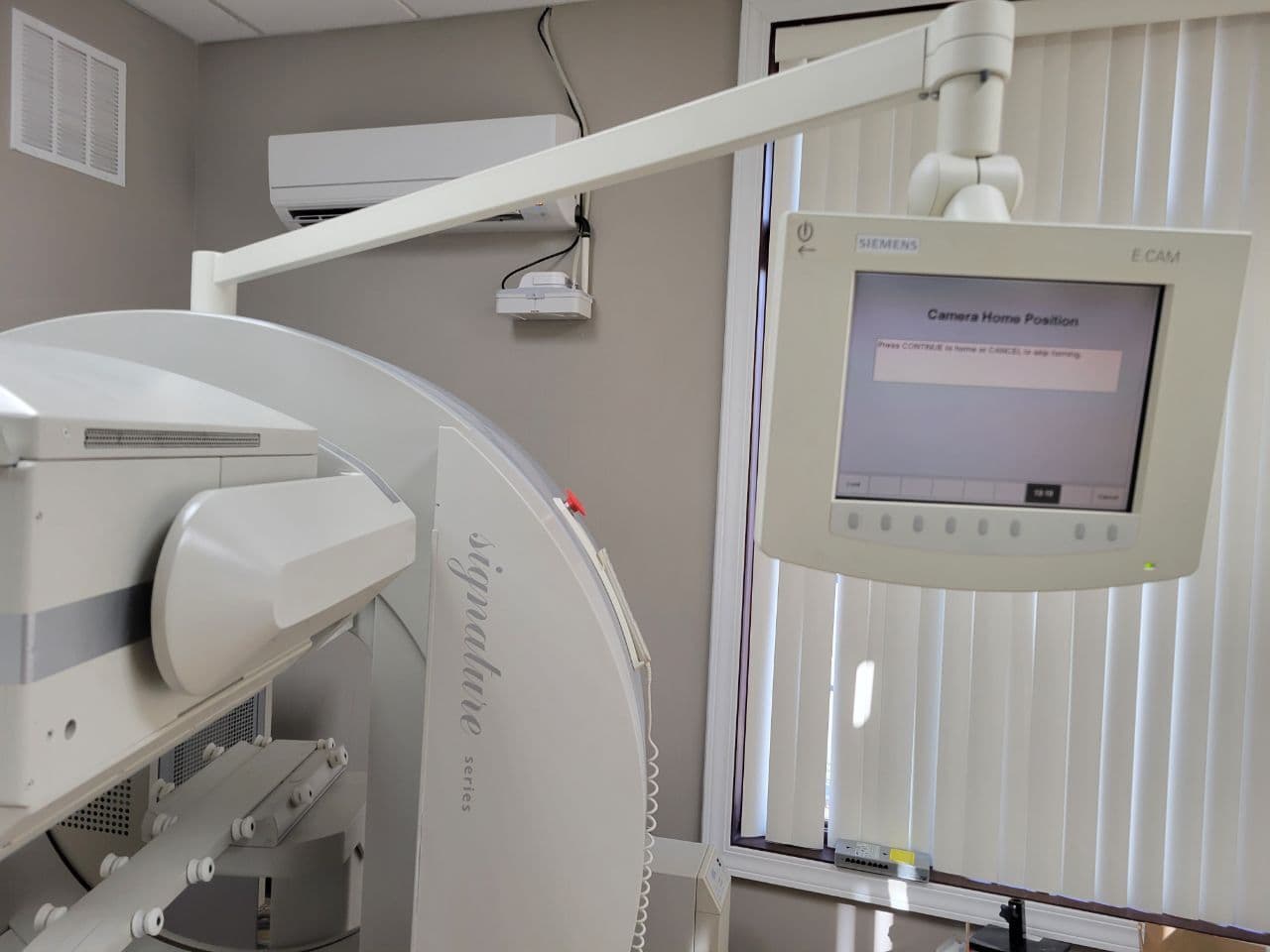 Siemens E-Cam Dual-Detector Nuclear Gamma Camera for General Nuclear Medicine thumbnail 9