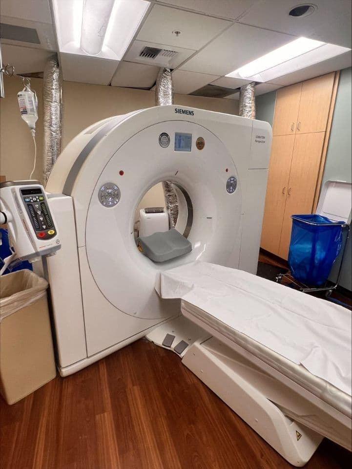 Siemens Perspective 64-Slice CT Scanner thumbnail 3