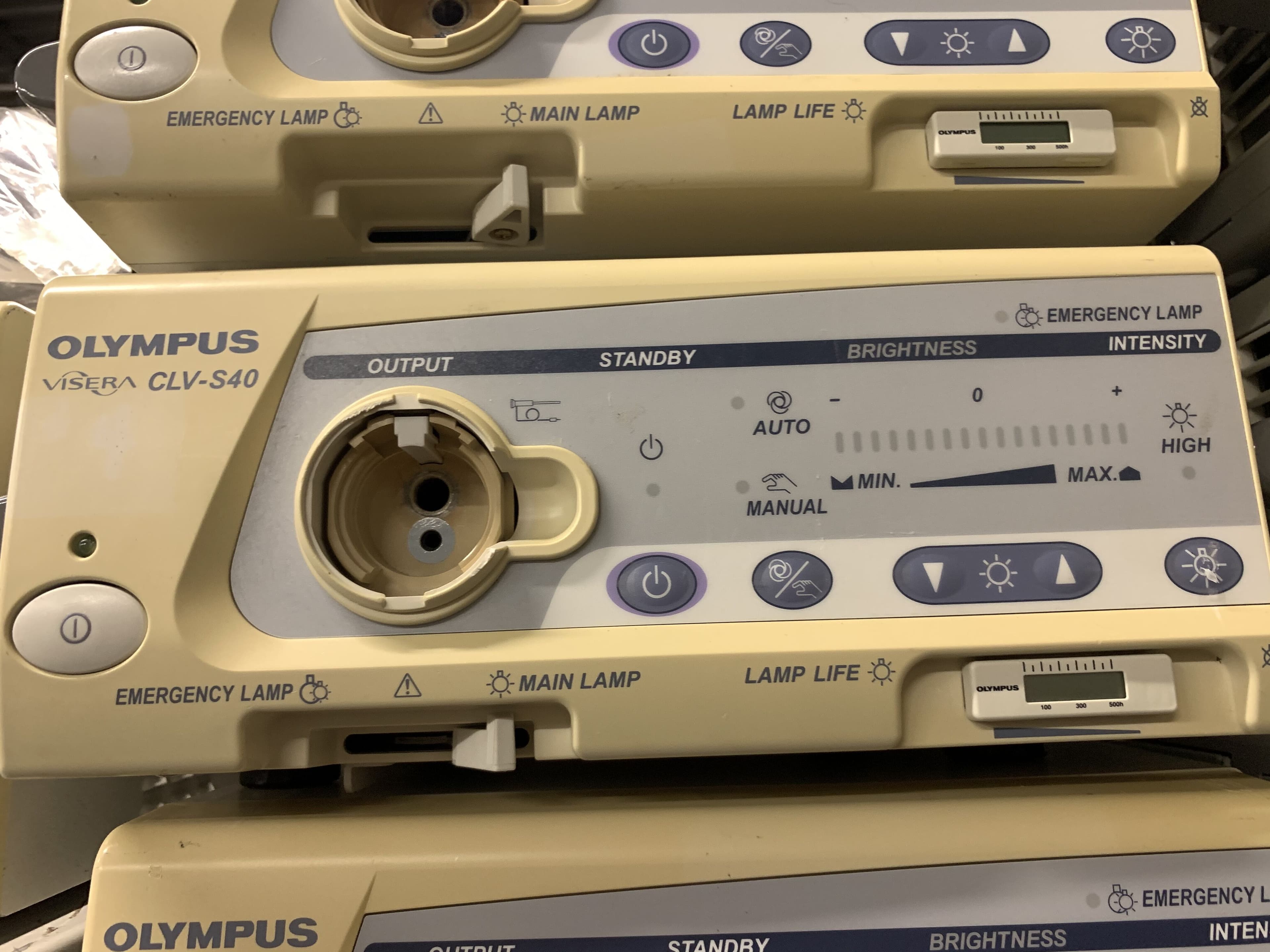 Olympus CLV-S40 BioMed Certified Endoscopic Light Source thumbnail 2