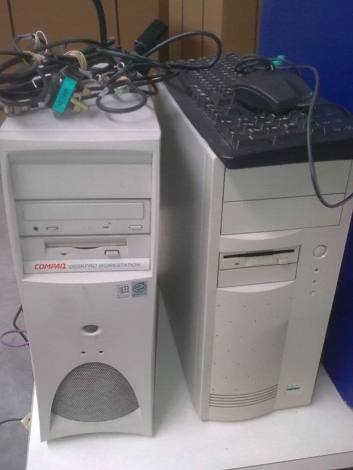 Proteomics Analysis Mass Spectrometer — Waters Instruments Micromass MALDI TOF thumbnail 4