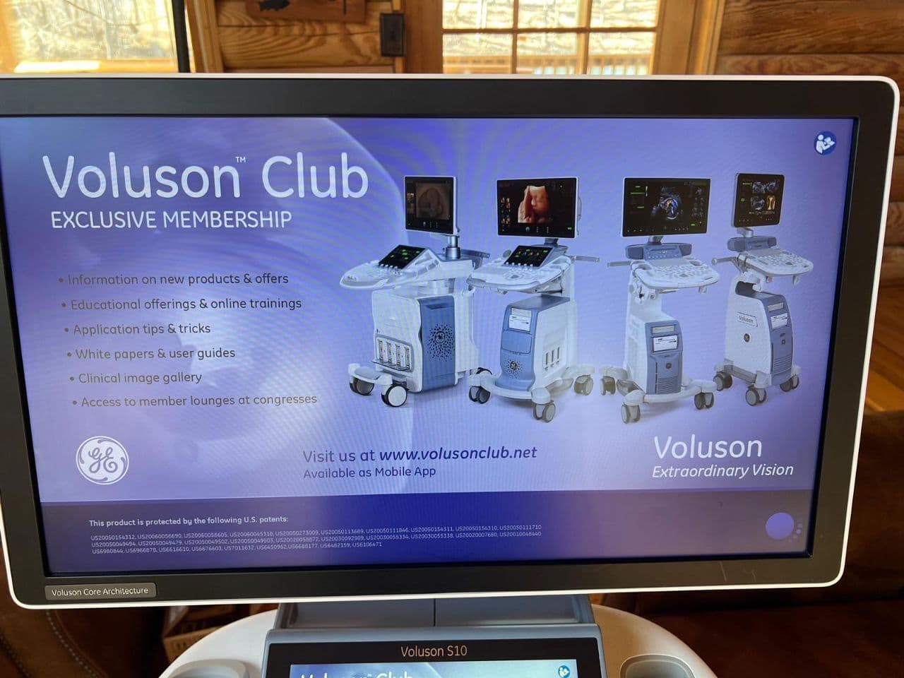 GE Healthcare Voluson S10 BT16 3D/4D Women's Health Ultrasound System thumbnail 8