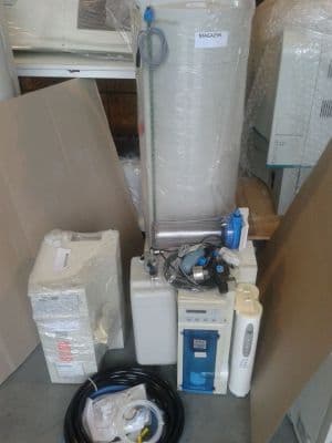 Elix 10 Laboratory Water Purification System from Millipore thumbnail 2