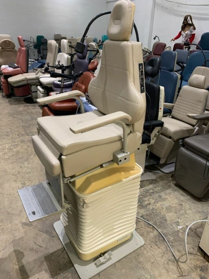 Ritter Midmark Dental Examination and Procedure Chair thumbnail 2
