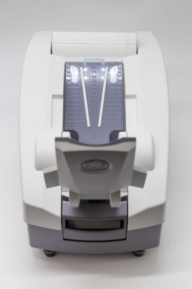 GE Lunar Achilles Express Portable Bone Densitometer thumbnail 7