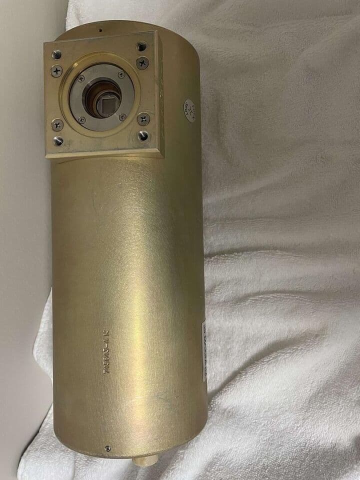 Varian M-113R/B-115 X-Ray Tube thumbnail 5
