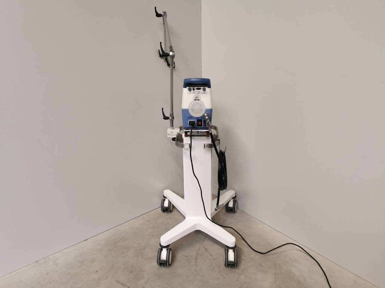 Draeger Carina: A Compact Ventilator for Non-Invasive Respiratory Support thumbnail 5