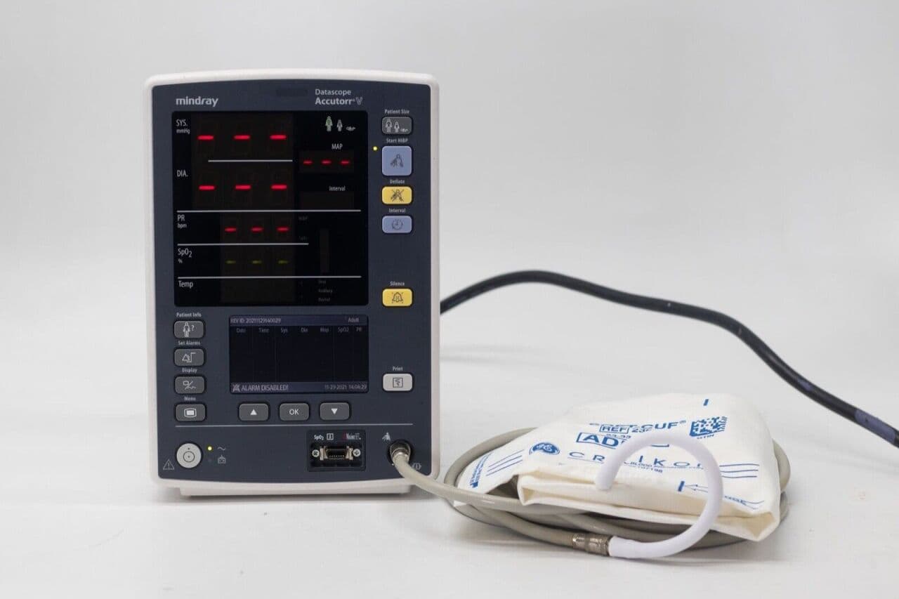 Mindray Accutorr Plus V Vital Signs Monitor image 1