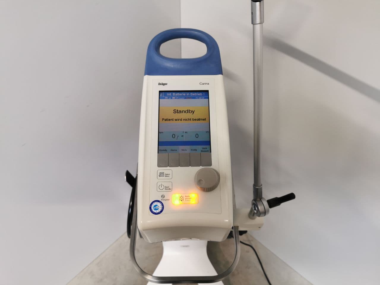 Draeger Carina: A Compact Ventilator for Non-Invasive Respiratory Support thumbnail 7