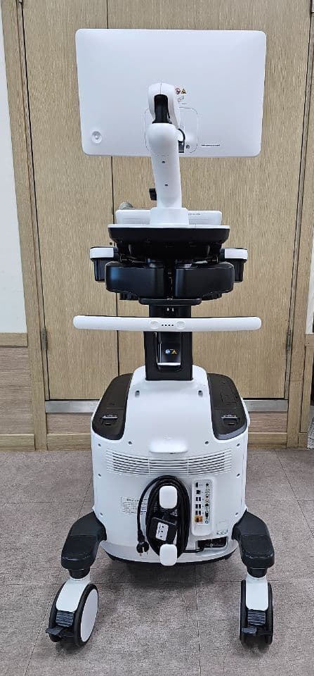 Samsung Hera W10 OB/GYN & Vascular Ultrasound System thumbnail 4