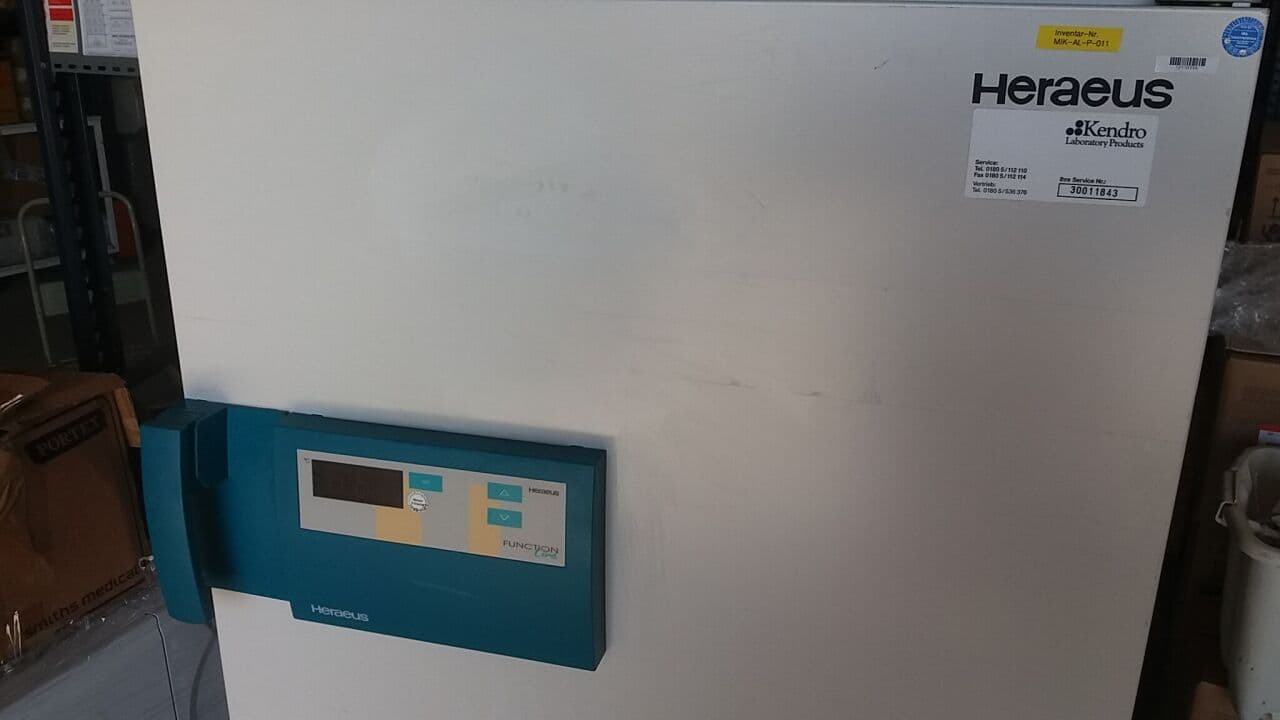 Benchtop Laboratory Incubator — Heraeus B12 thumbnail 2