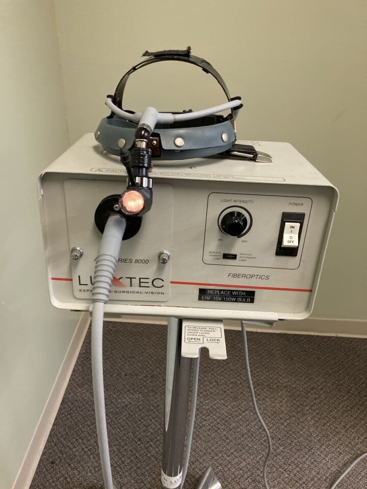 Luxtec ACO Series 8000 Fiberoptic Light Source with Headlamp thumbnail 7