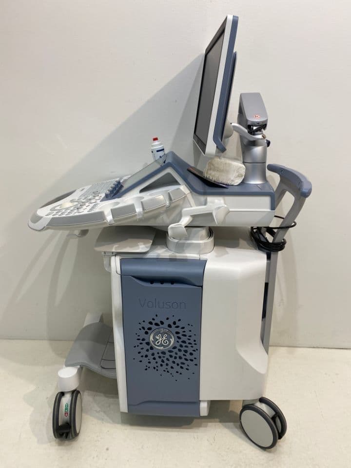 GE Voluson E8 BT21 4D Ultrasound System thumbnail 3