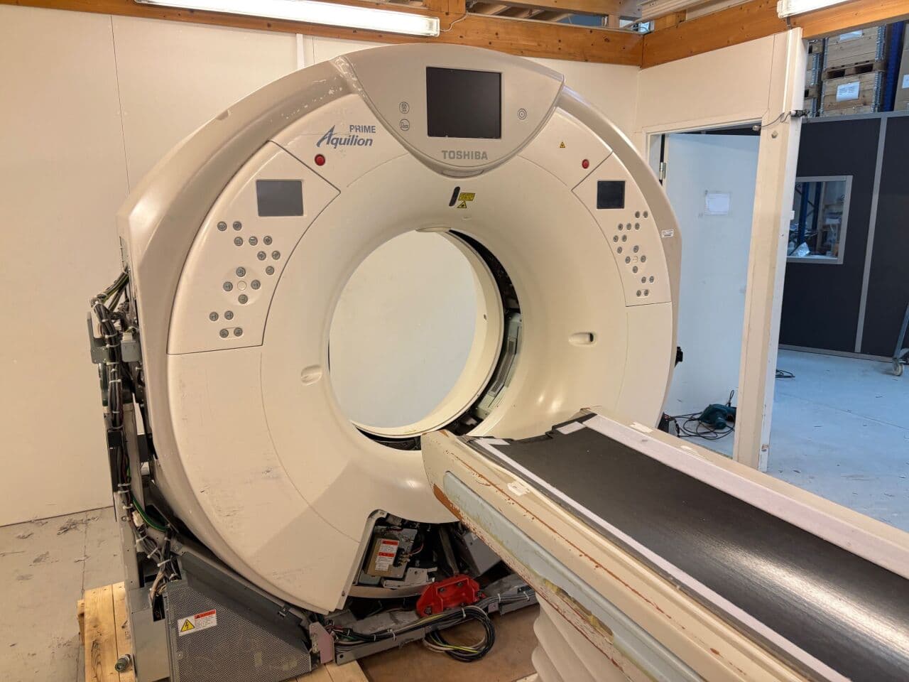 Canon Aquilion Prime 160 160-Slice CT Scanner thumbnail 2