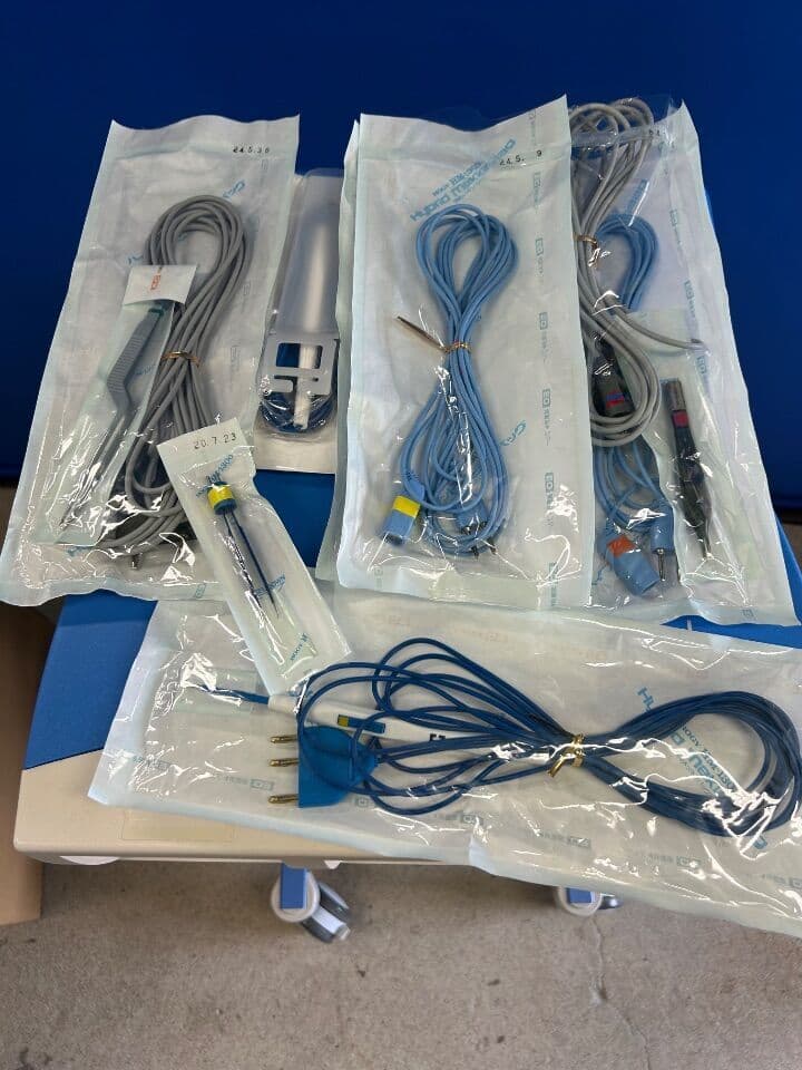 Valleylab ForceTriad Electrosurgical Energy Platform thumbnail 2