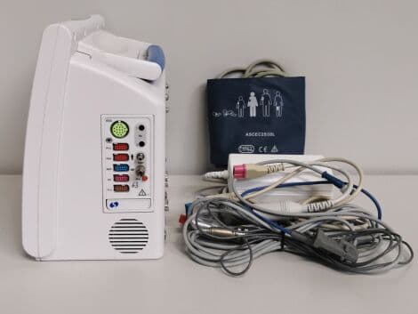 Spacelabs Ultraview SL 91369 Patient Monitor thumbnail 3