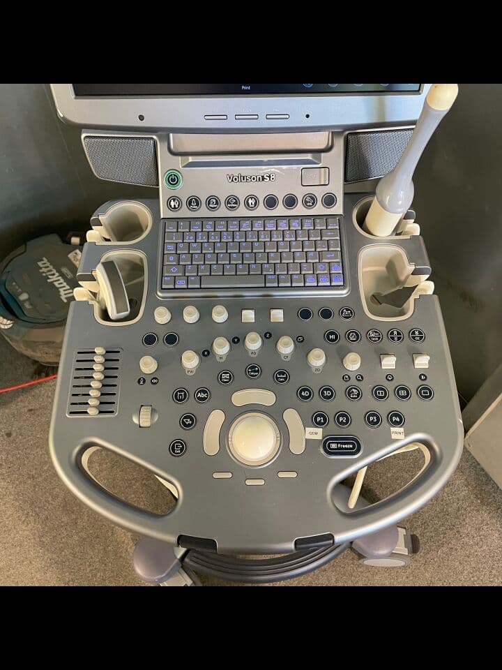 GE Voluson S8 OB/GYN Ultrasound System thumbnail 5