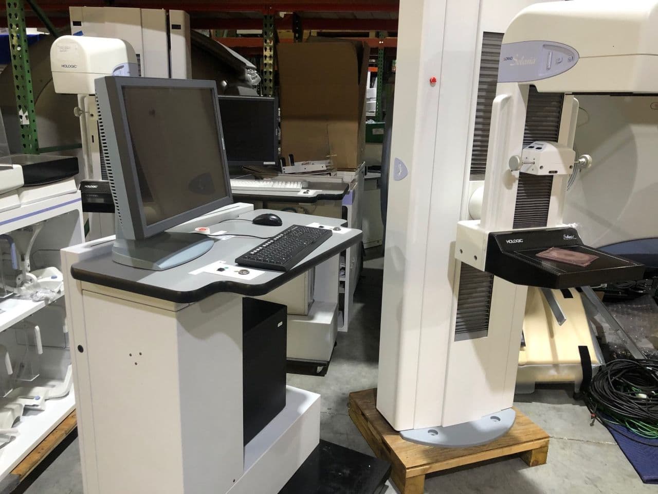 Hologic Selenia Digital Mammography Unit thumbnail 2