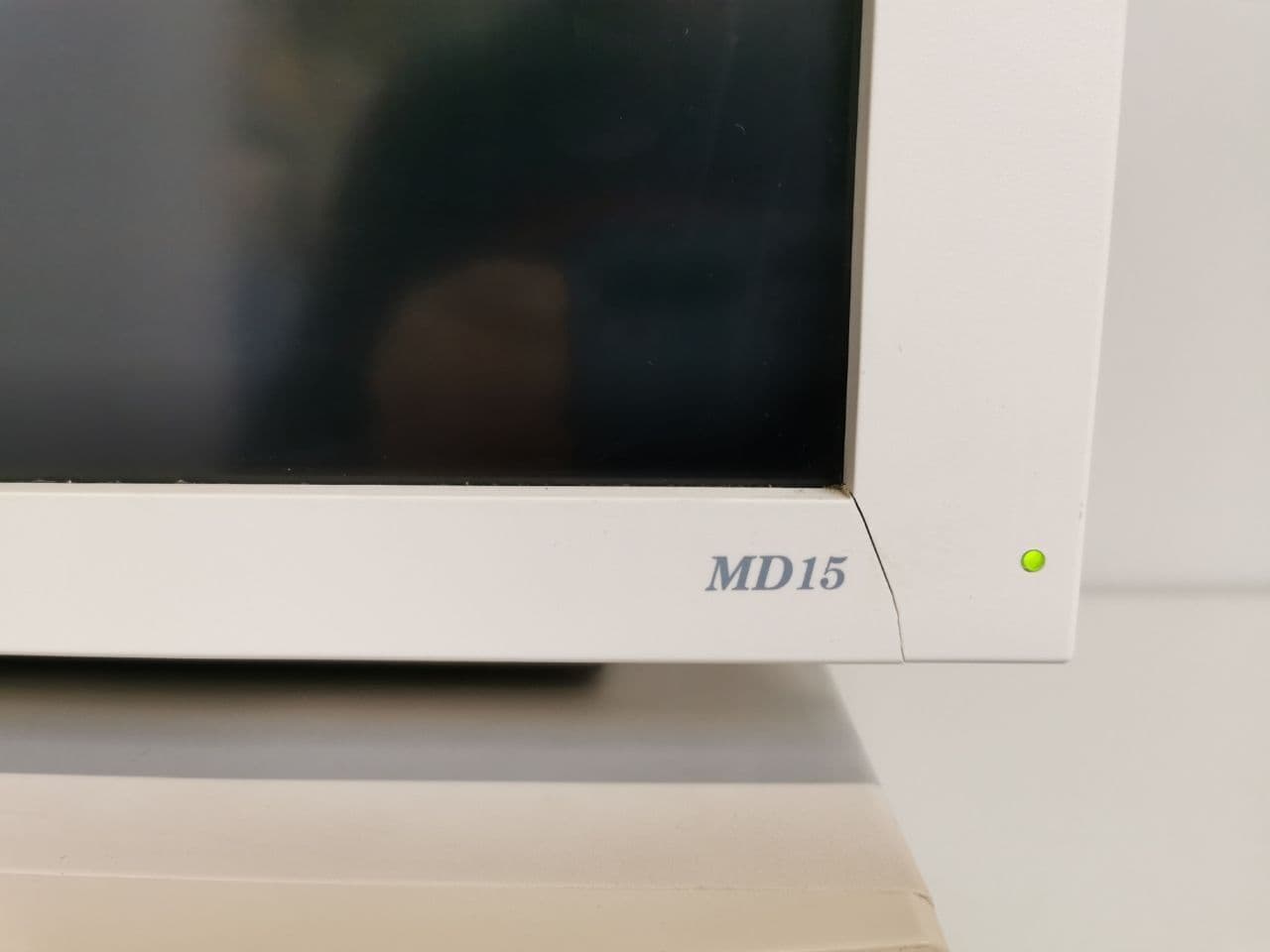 Bedside Monitor System — GE Solar 8000 with MD15 Monitor thumbnail 3
