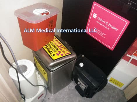 Atomic Products ATOMALB 100 Complete Hot Lab with 14C Survey Meter thumbnail 3