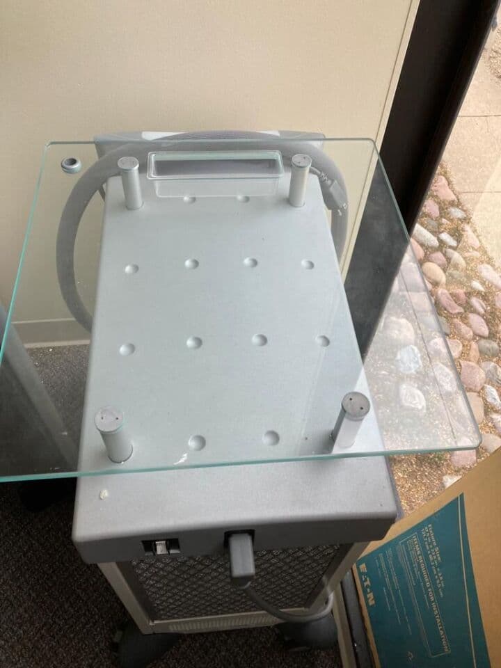 Zimmer Cryo 6 Chiller for Efficient Pain Treatment and Skin Cooling thumbnail 3