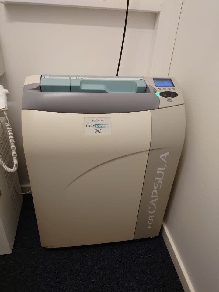 Fujifilm Capsula CR Computed Radiography System image 1