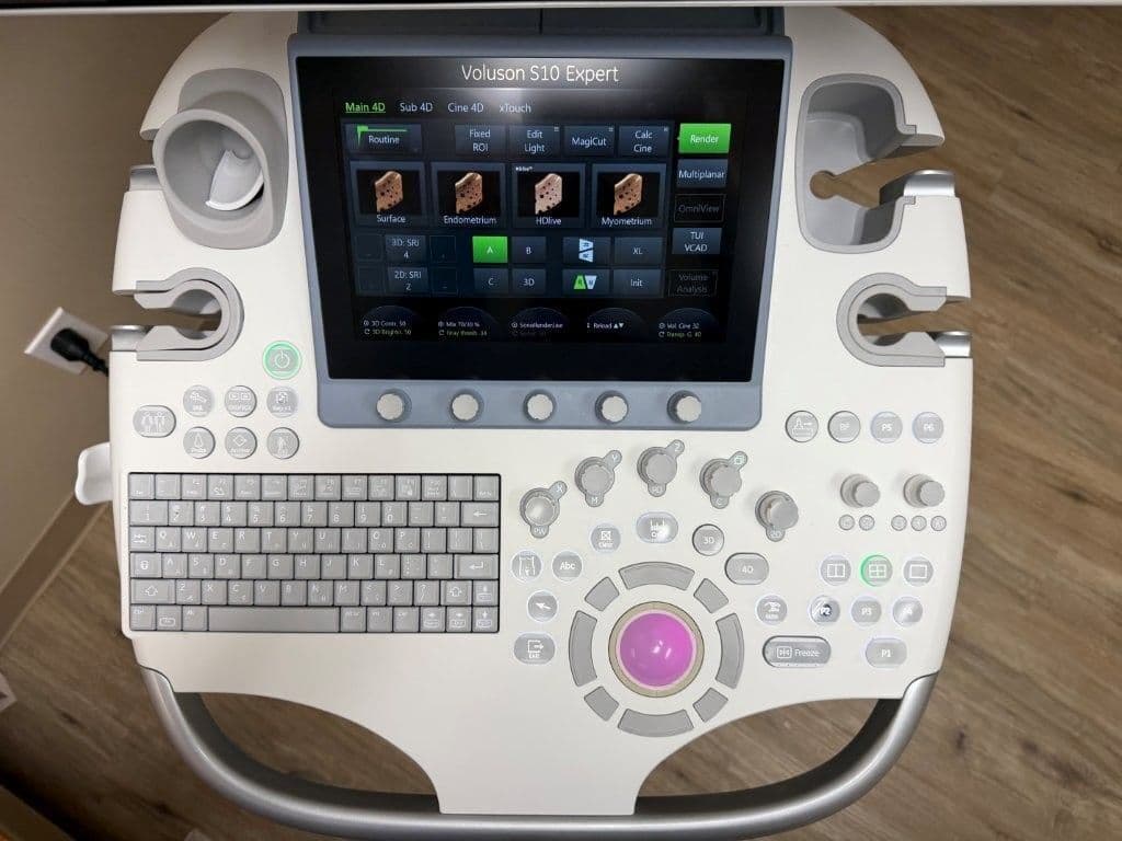 GE Voluson S10 OB/GYN Ultrasound System thumbnail 5