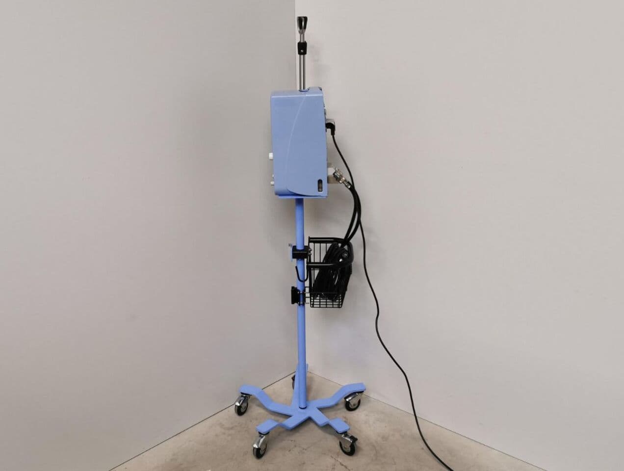 Neonatal Ventilator — Viasys Infant Flow SiPAP System thumbnail 3