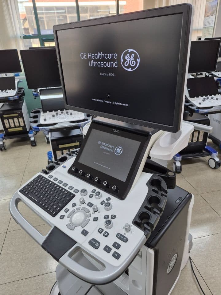 GE LOGIQ E10s Vascular & Small Parts Ultrasound System thumbnail 3