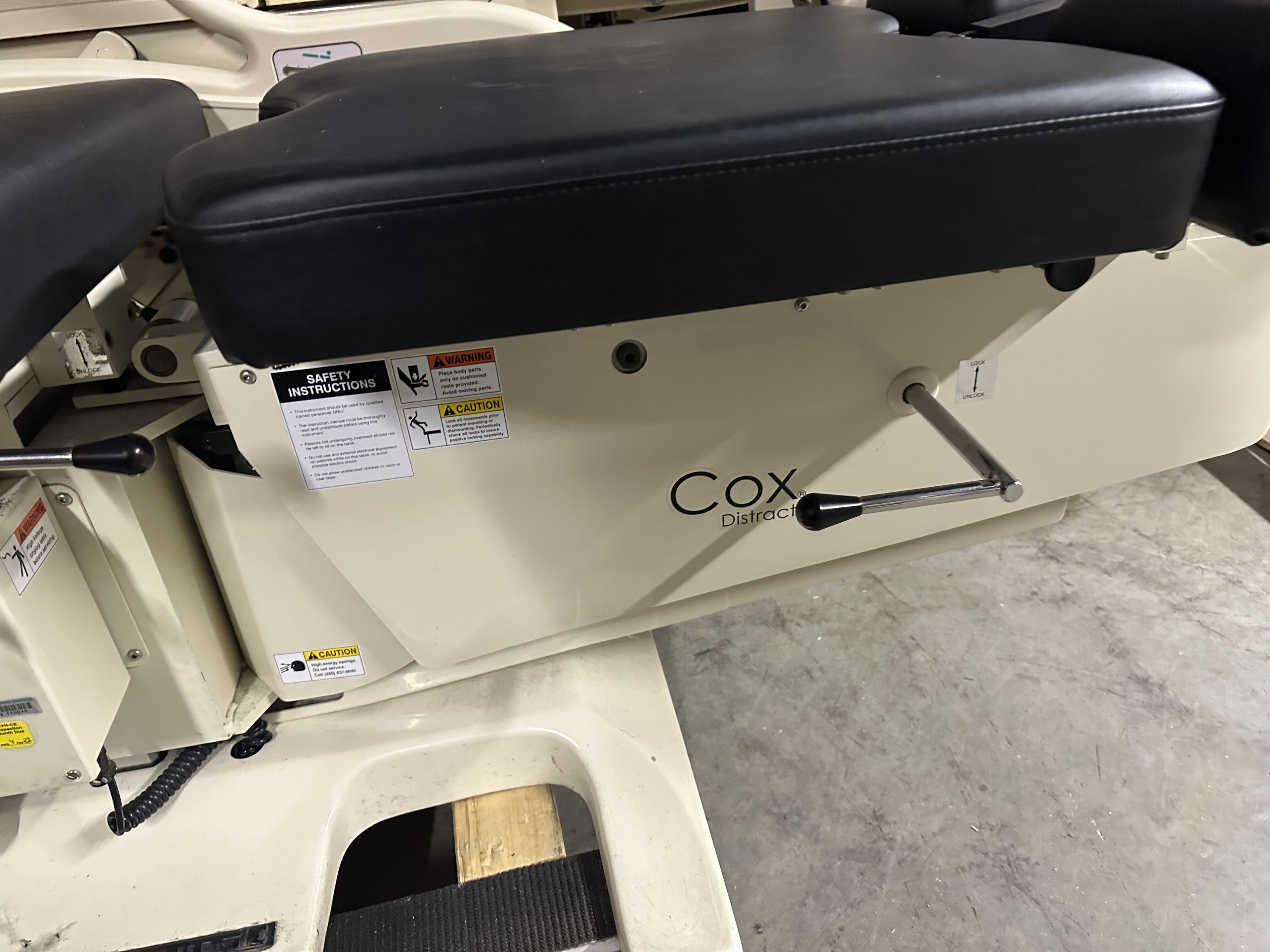 Cox 100 PB Flexion Distraction Chiropractic Table with Drops and Elevation thumbnail 4