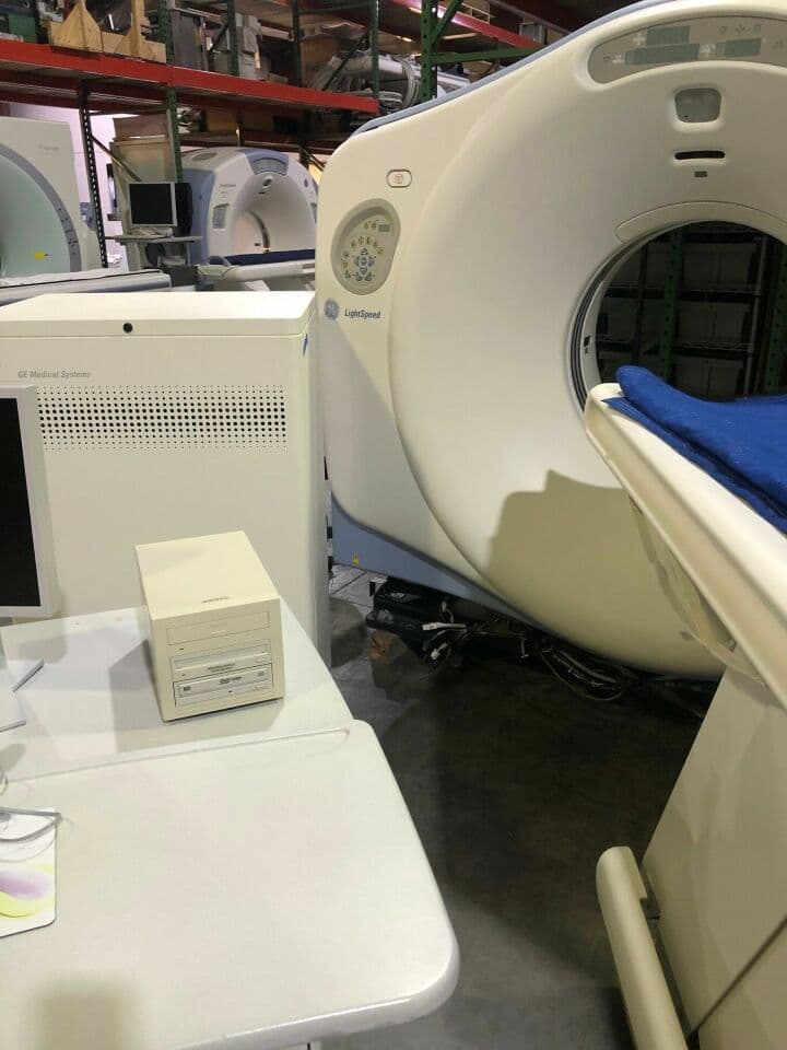 GE Lightspeed 16-Slice CT Scanner System thumbnail 2