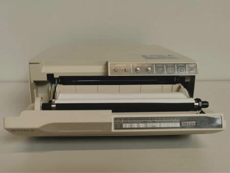 Sony UP-960CE Monochrome Video Printer thumbnail 6